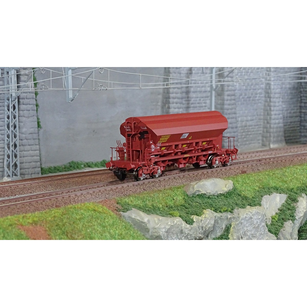 Ree models WB846 T8 hopper wagon Tadkks, SNCF, ep. VI - WB-846
