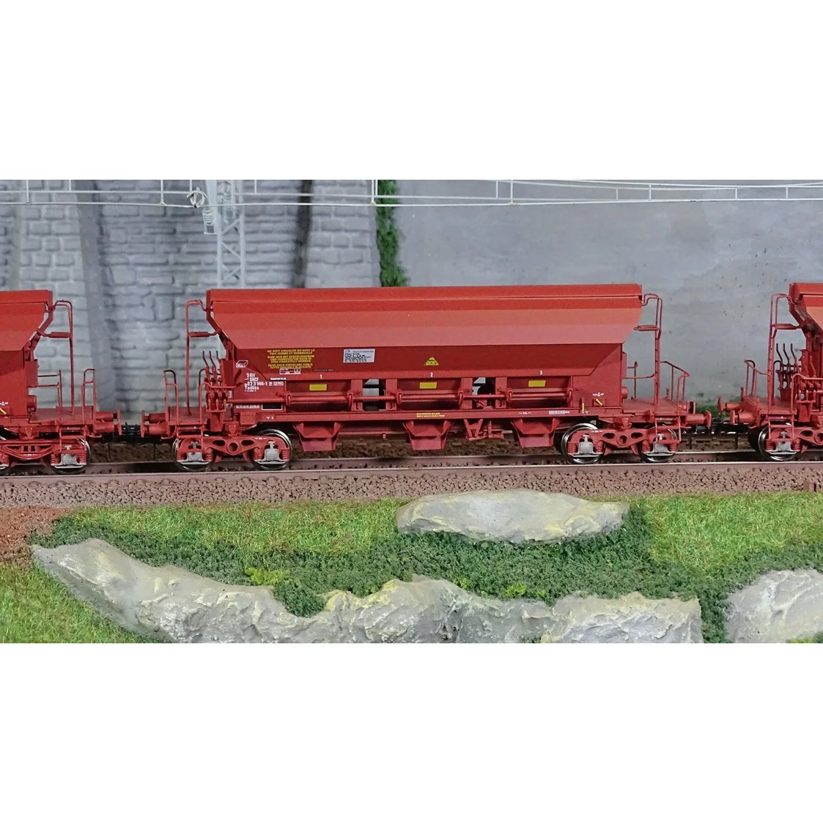 Ree models WB847 Set of 3 T8 hopper wagons Tadkks, SNCF, ep. VI - W...