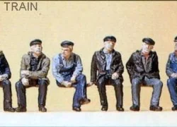 Preiser 10351 seated figures, workers and dockers