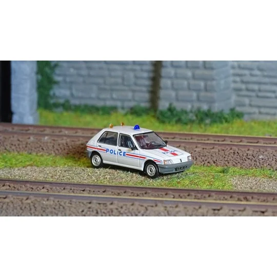 Ree Modeles CB155 Voiture Peugeot 205 GE, Police (1ère version) Ree Modeles CB-155 - 1 CB-155-Ree Modeles CB155 Voiture Peugeot 205 GE, Police (1ère version)