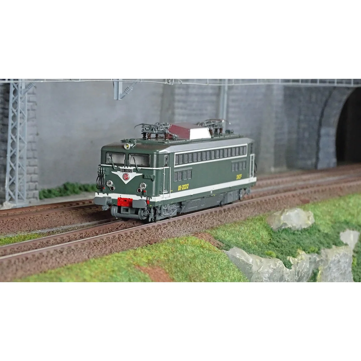 R37 HO41082BDS BB 20202 electric locomotive, SNCF, green, Strasbour...