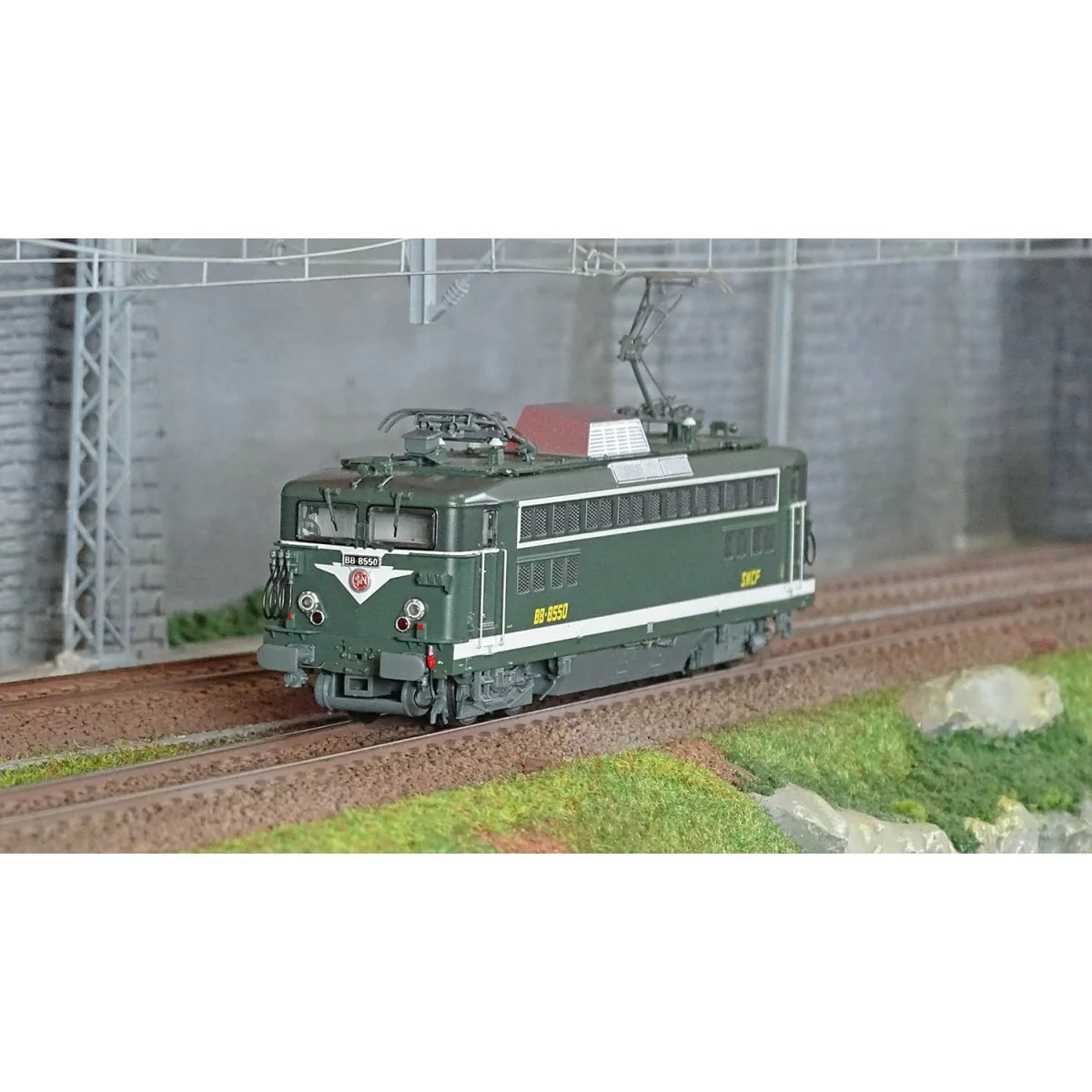 R37 HO41075DS BB 8550 electric locomotive, SNCF, green, Villeneuve,...