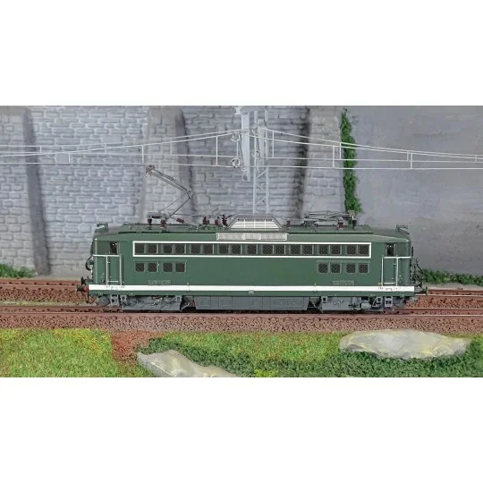 R37_HO41084DS-R37 HO41084DS Electric locomotive BB 17096, SNCF, green, Lens, digital sound