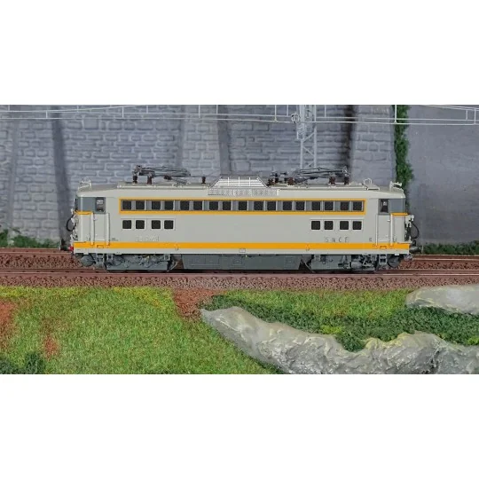 R37_HO41085-R37 HO41085 Locomotive électrique BB 17101, SNCF, verte, La Chapelle