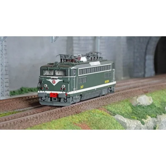 R37_HO41088-R37 HO41088 Locomotive électrique BB 25574, SNCF, verte, tampons U6, étrave, Dijon
