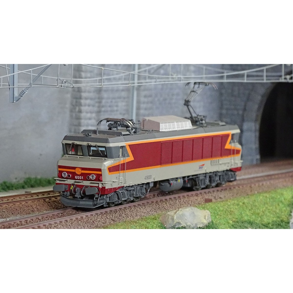 LS Models 10318 CC 6551 Electric Locomotive, Arzens, Casquette logo...