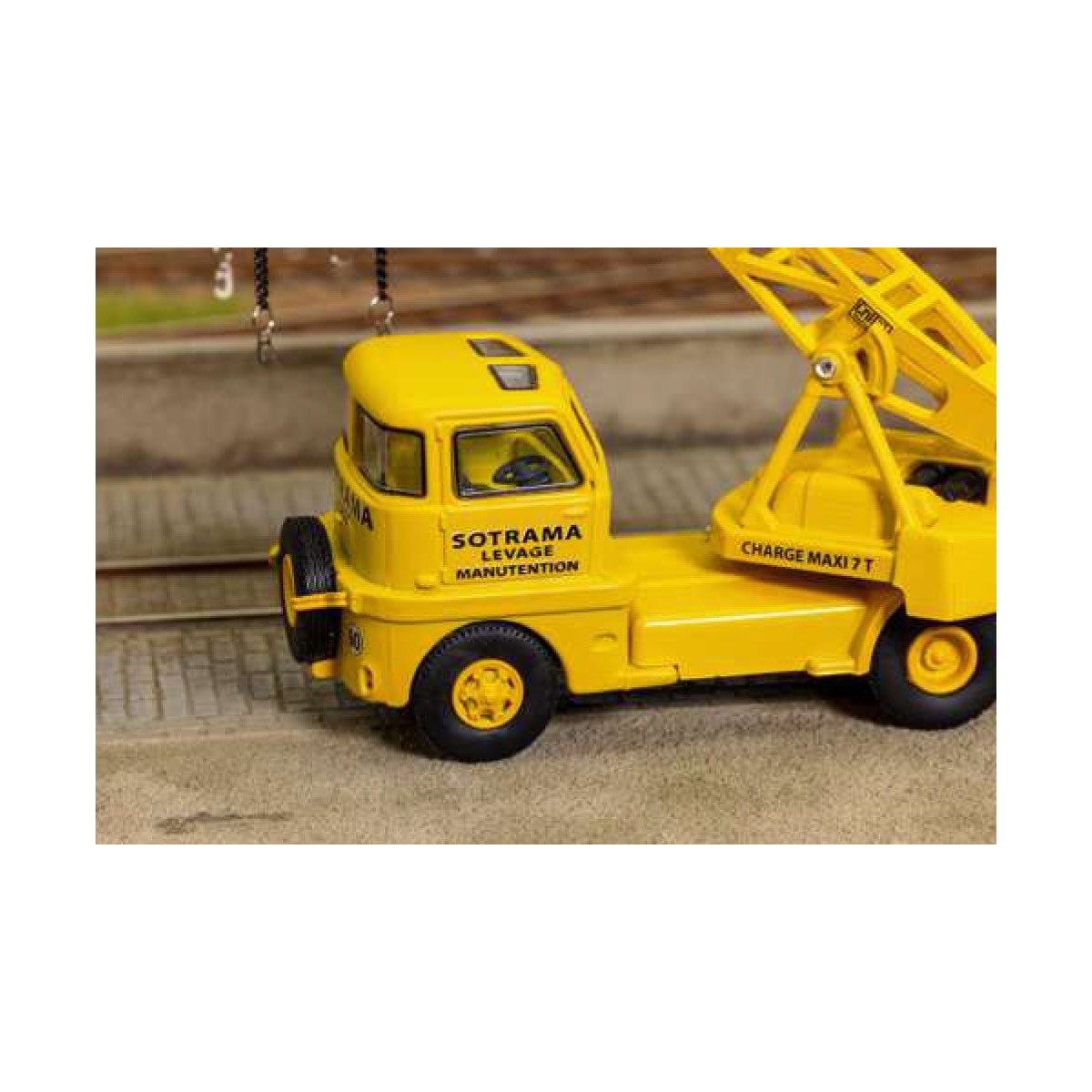 Route 87 RO1032 Grue Griffet M2, jaune Sotrama  R87_RO1032 - 3