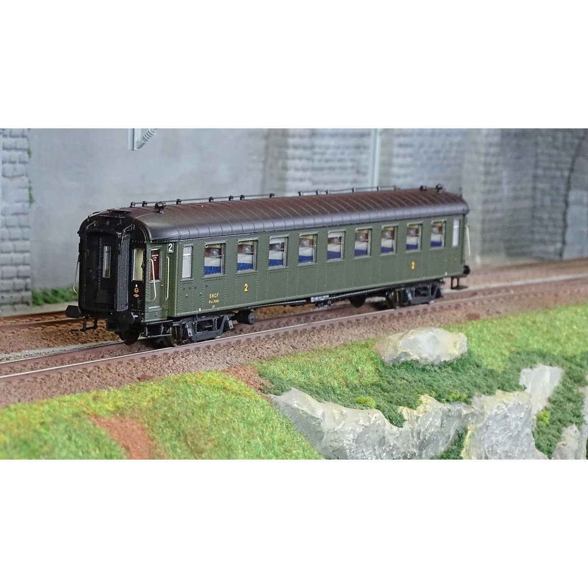 Models Word 40930 OCEM RA coaches, B9 myfi, ex-State, western regio...