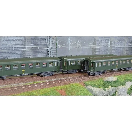 MW_40933-Models Word 40933 Set de 3 voitures OCEM R.A., B9, vert 301, châssis gris, marquage UIC, SNCF