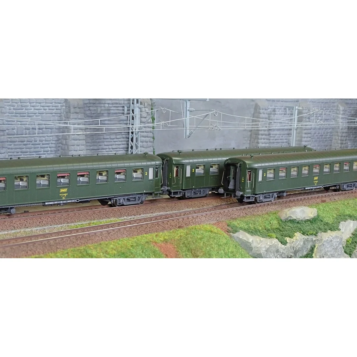 Models World 40933 Set of 3 OCEM RA coaches, B9, green 301, grey ch...