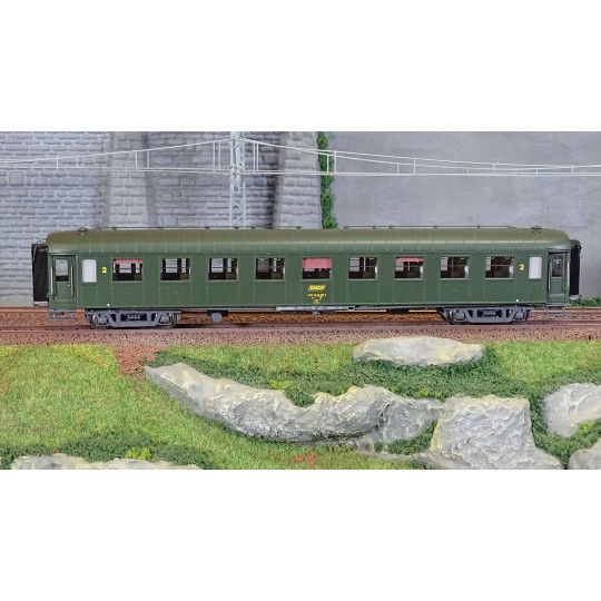 MW_40934-Models Word 40934 Voitures OCEM R.A., B9, vert 301, châssis gris, marquage UIC, SNCF