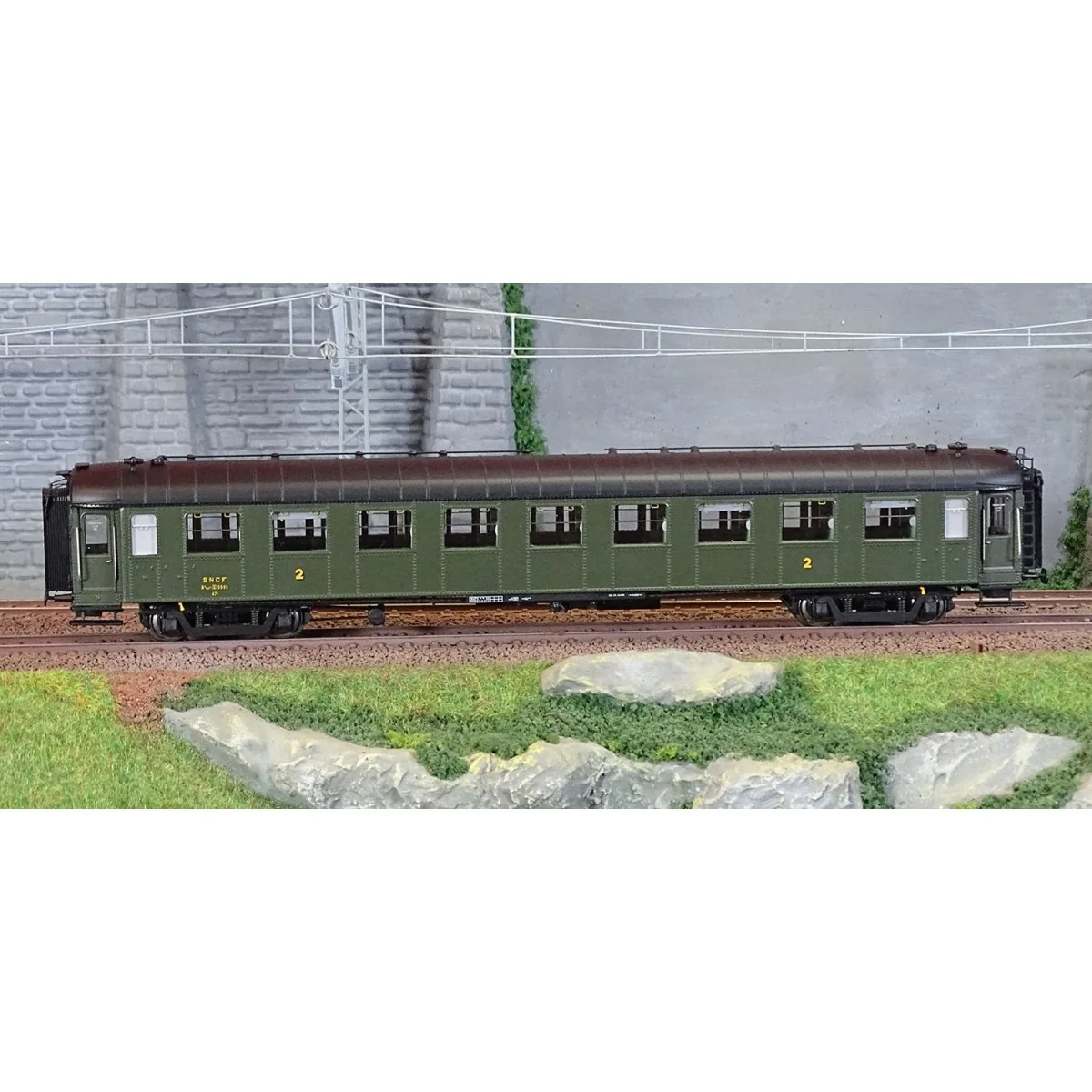 Models Word 40937 OCEM RA coaches, B9 myfi, green, southeastern reg...