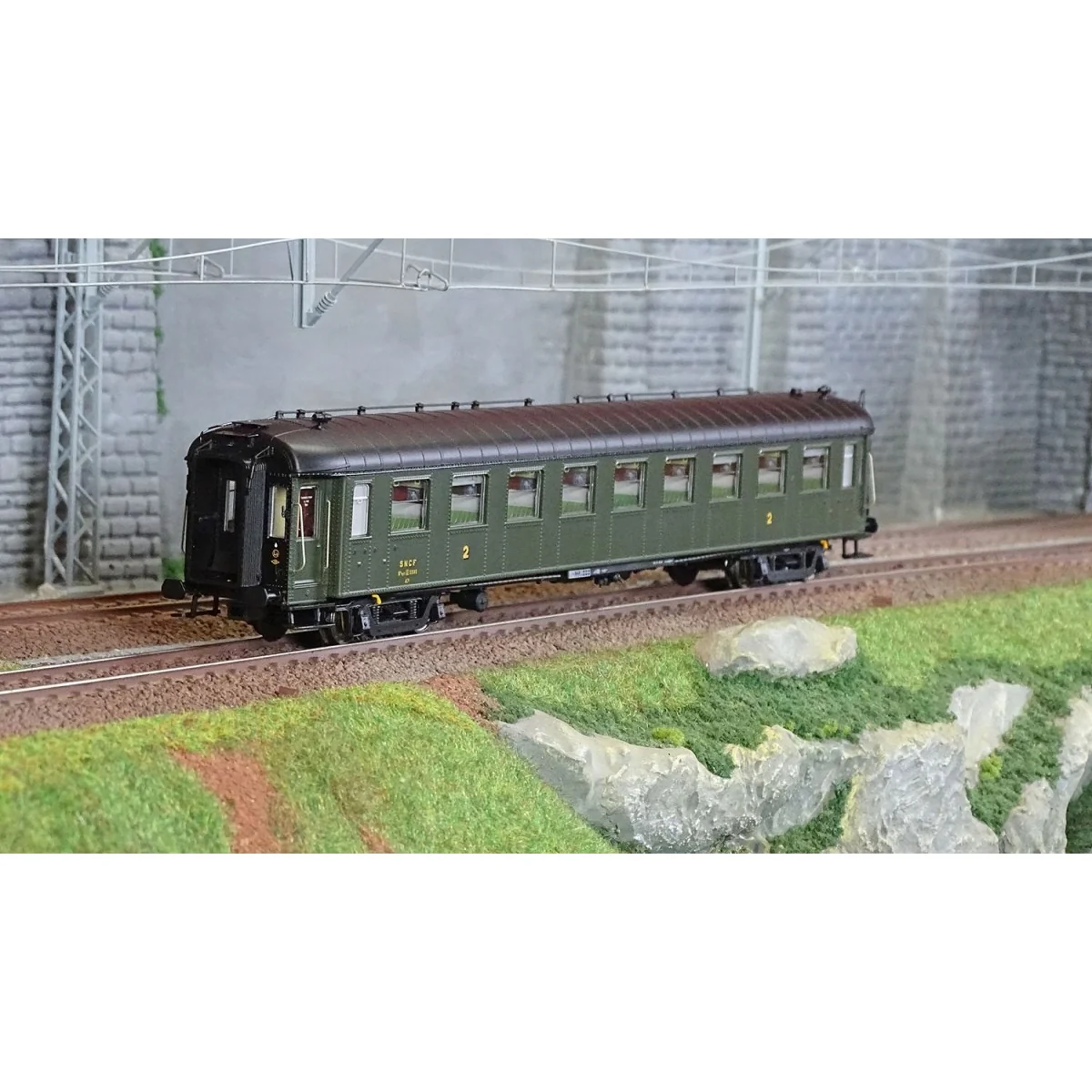 Models Word 40937 OCEM RA coaches, B9 myfi, green, southeastern reg...