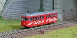 Arnold HN2605D Autorail Tram électrique Duewag Gt6, livrée "Coca Cola", digital Arnold HN2605D - 1
