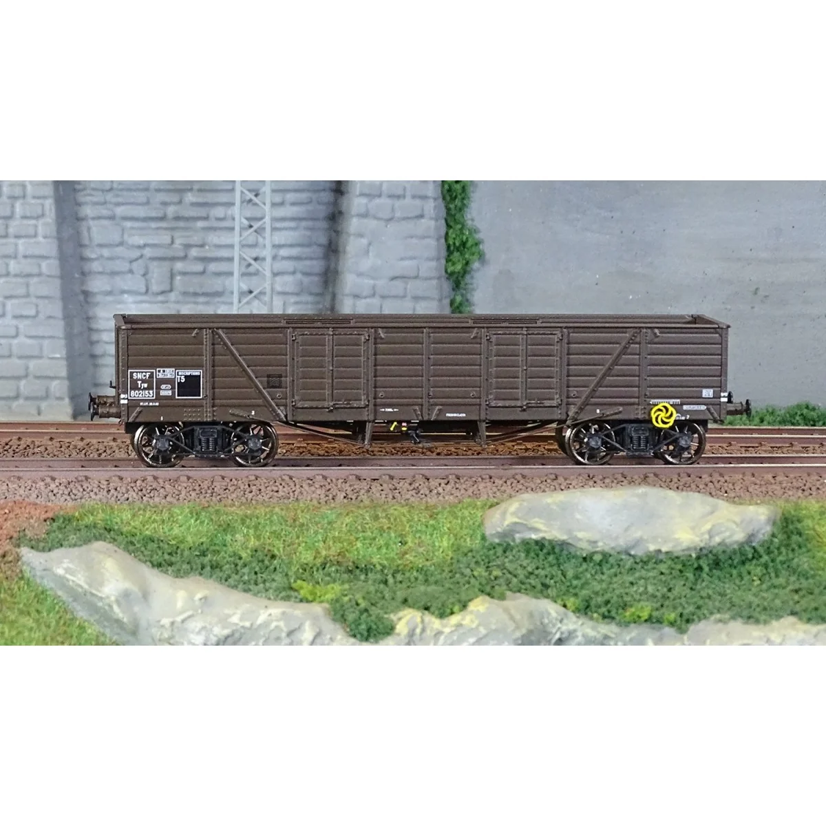Ree Modeles WB856 SNCF Dump Truck