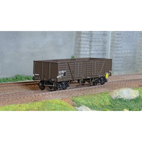 WB-856-Ree Modeles WB856 SNCF Dump Truck