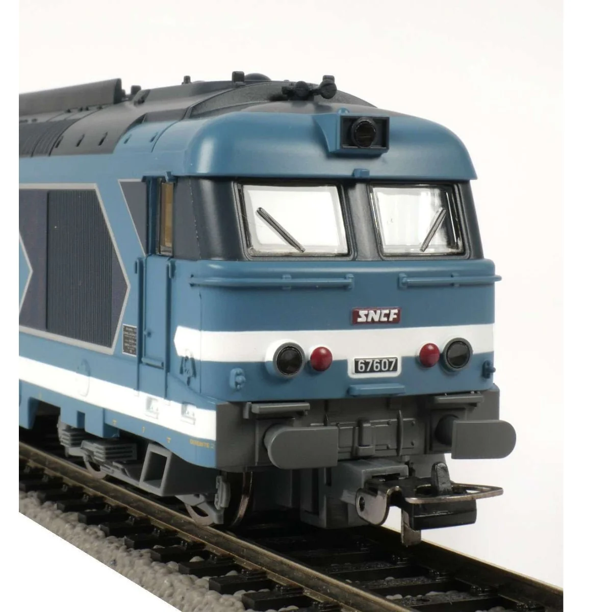 Piko 95179 BB 67400 diesel locomotive, original livery, SNCF
