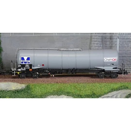 Roco_6600091-Roco 6600091 Set of 3 tank wagons, Zacns type, MILLET