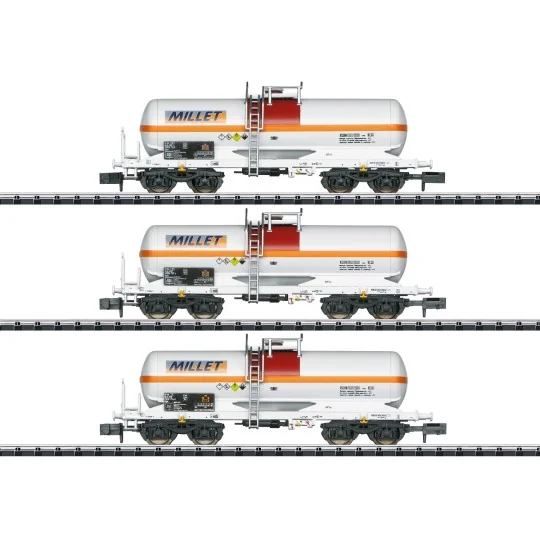 Trix_18266-MiniTrix 18266 Set of 3 bogie tank wagons, Millet, N scale