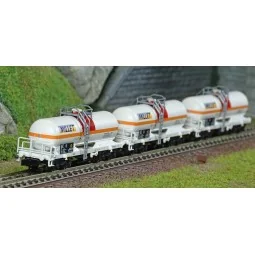 MiniTrix 18266 Set of 3 bogie tank wagons, Millet, N scale - Trix_1...