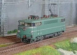 - Ree Modeles - MB-165.S