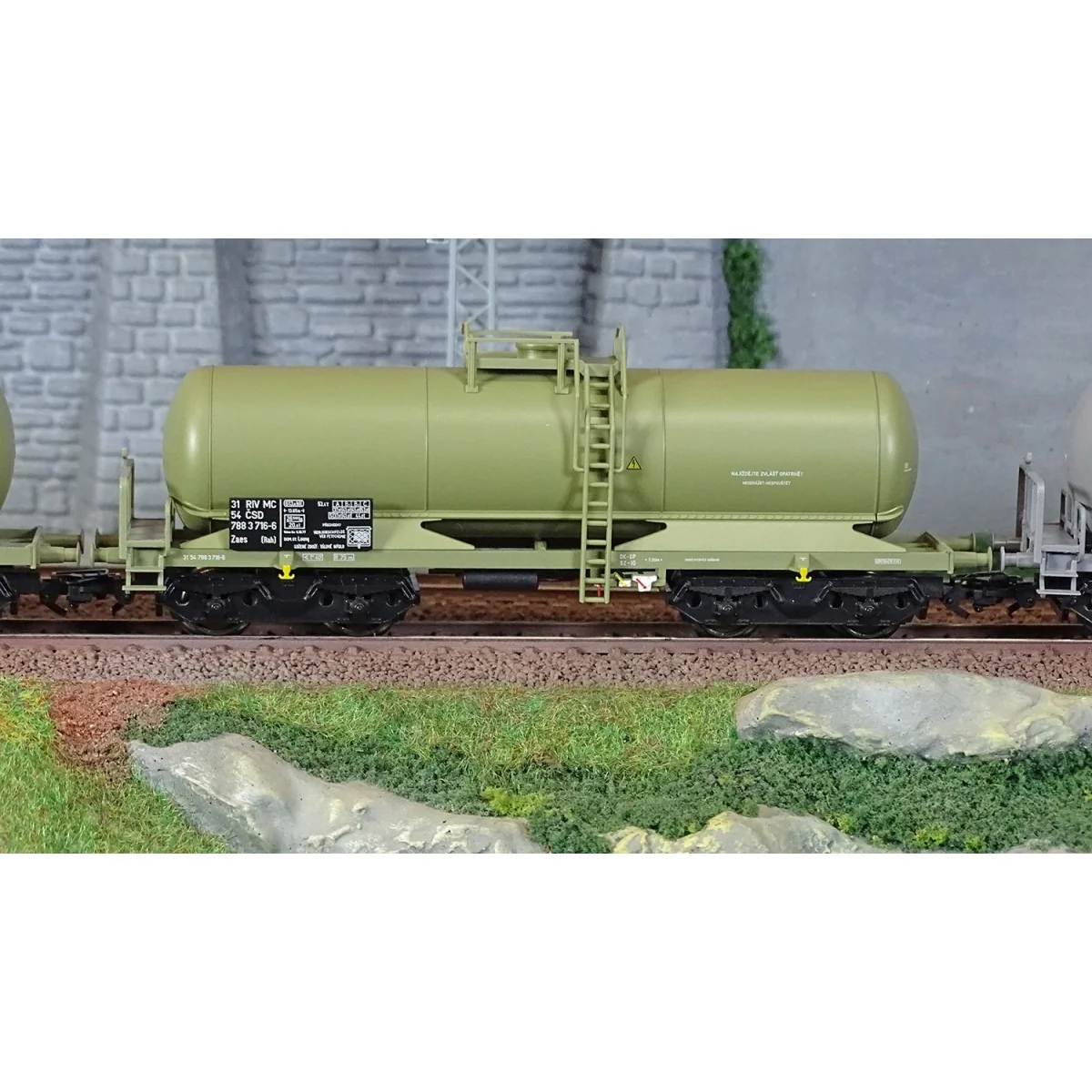 Marklin 46463 Set of 3 Zaes (Rah) type bogie tank wagons, CSD - Mar...