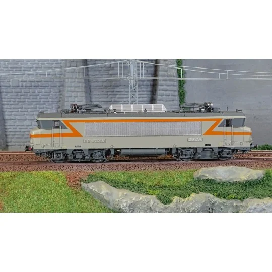 Lsm_11207-Ls Models 11207 SNCF BB 7240 electric locomotive, concrete grey/orange livery, license plates, Villeneuve
