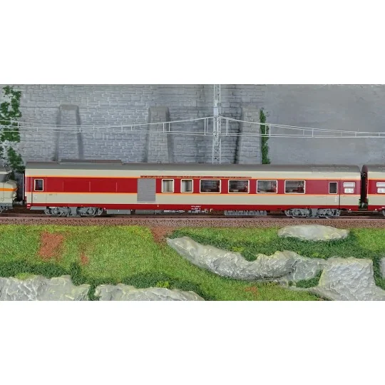 Lsm_11004-Ls Models 11004 Set Grand Confort Etendard Locomotive BB 7233 SNCF + A4Dtux + A8tu, livrée origine, sud-ouest