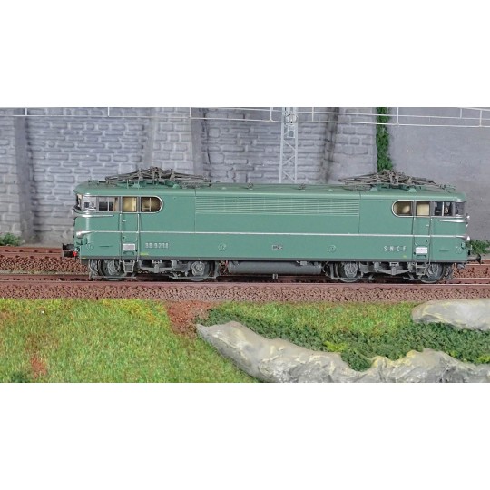 MB-203-Ree Modeles MB203 BB 9218 Electric Locomotive, Green, without skirts, without red lights, BORDEAUX