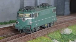 Ree Modeles MB204.S Locomotive électrique BB 9289, Verte, traverses renforcées, PARIS SO, sonore, panthos motorisés Ree Modeles 