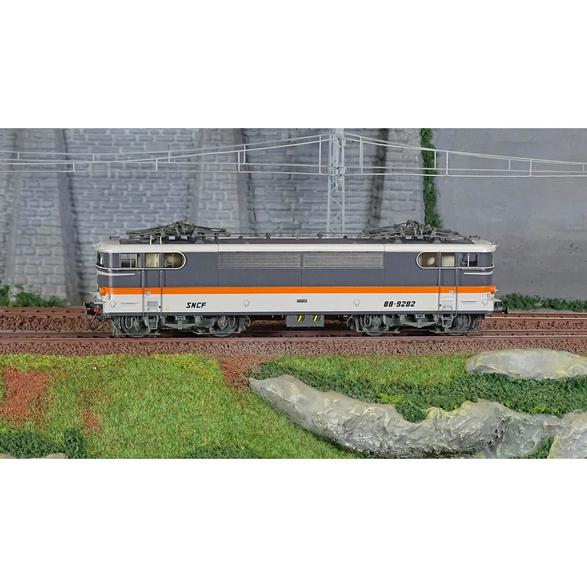 Ree Modeles MB205.S Locomotive électrique BB 9282, Corail moderne, PARIS SO, sonore, panthos motorisés Ree Modeles MB-205.S - 2