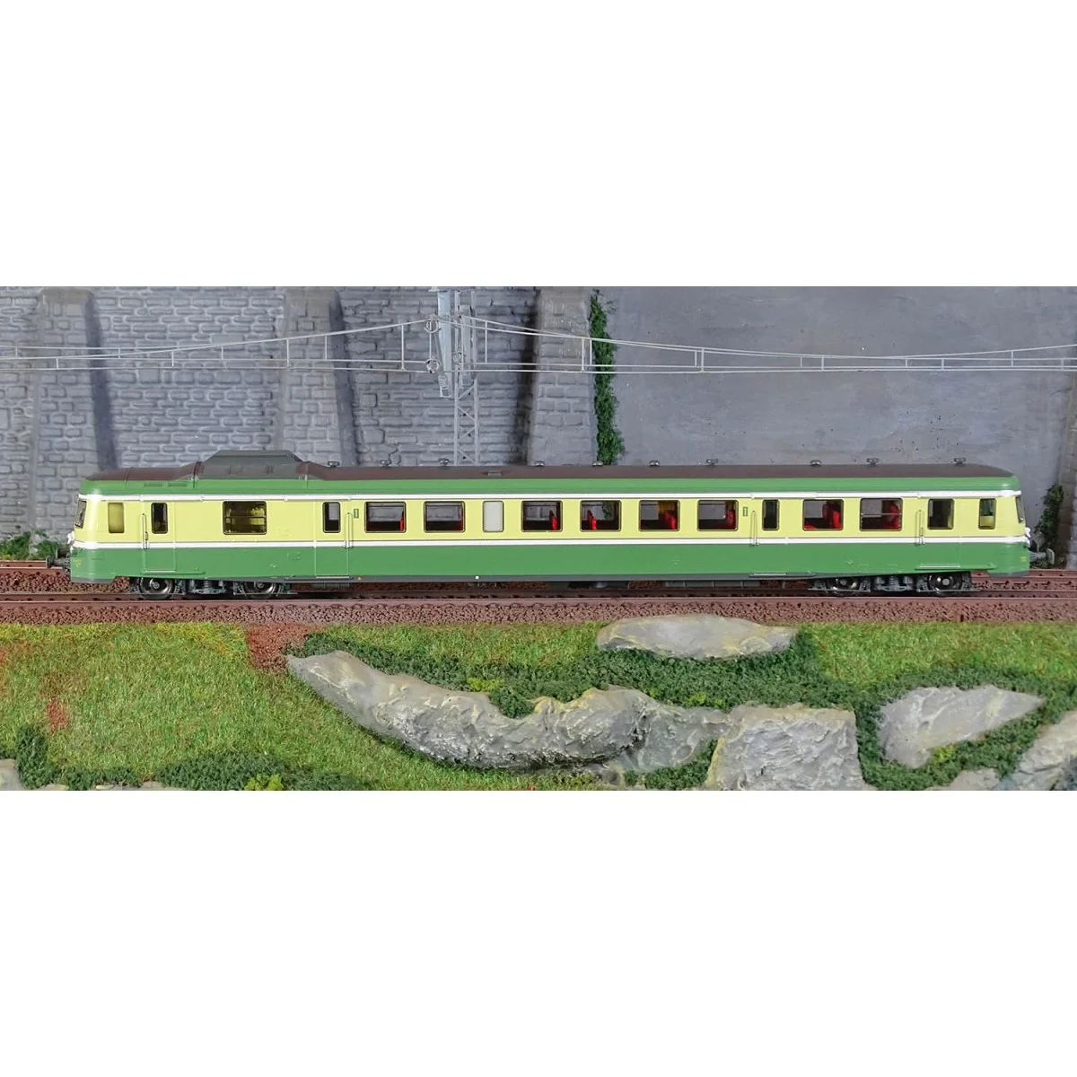 Ree Modeles MB228.S X 2899 railcar, original version, 1st class, gr...