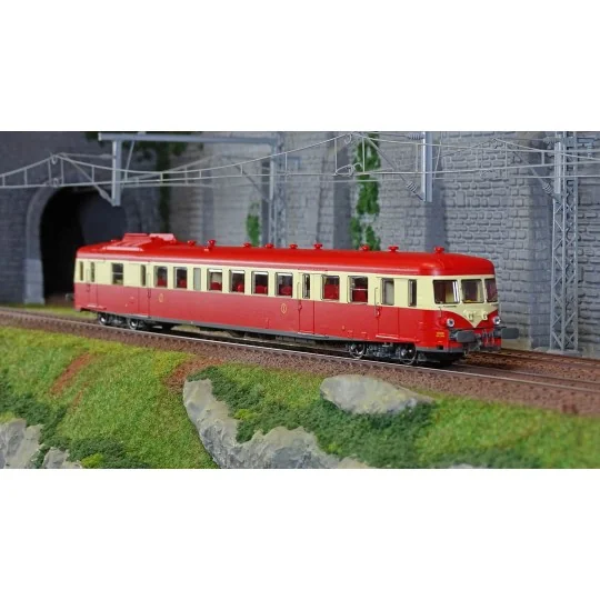 MB-231-Ree Modeles MB231 X 2900 Railcar, 1st Class, Red and Cream, Red Roof, TOULOUSE, SNCF