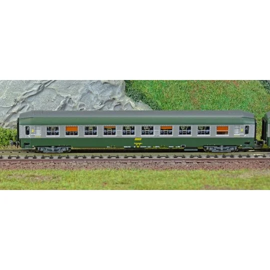 REE Modeles NW187 Set of 2 UIC B9c9x sleeping cars, high roof, Live... NW-187-REE Modeles NW187 Set of 2 UIC B9c9x sleeping cars, high roof, Livery 160, grey roof