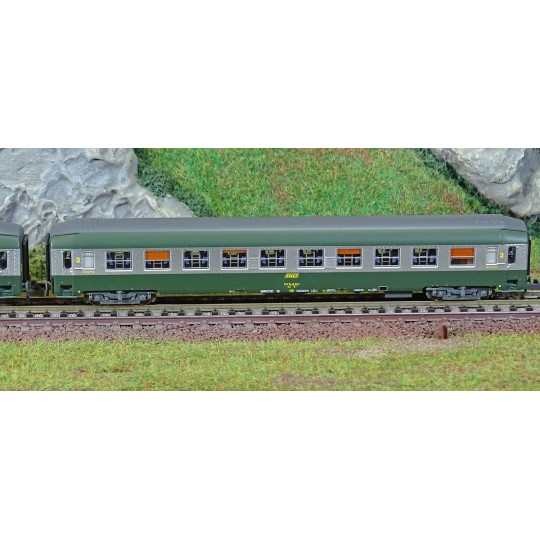 NW-187-REE Modeles NW187 Set of 2 UIC B9c9x sleeping cars, high roof, Livery 160, grey roof