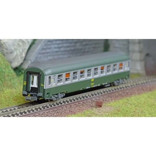 NW-188-REE Modeles NW188 Voiture Couchette UIC B9c9x, toit haut, Livrée 160, toit gris