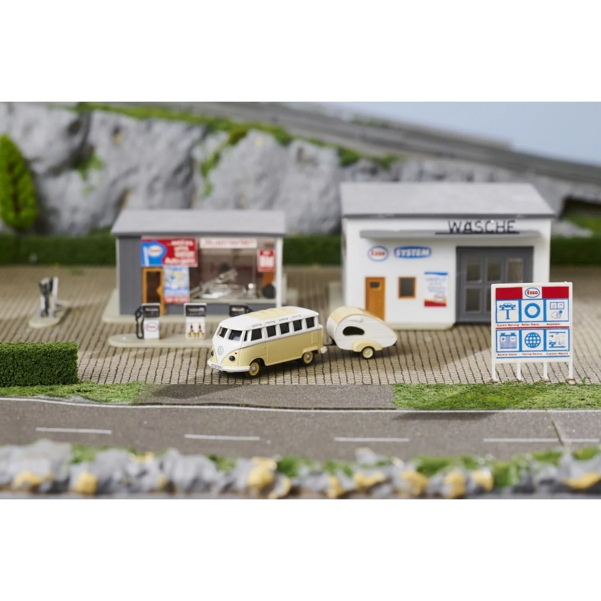 Bus Volkswagen T1 SambaBus + caravane 2.4GHz RTR 1/87 Carson  500504164 - 6