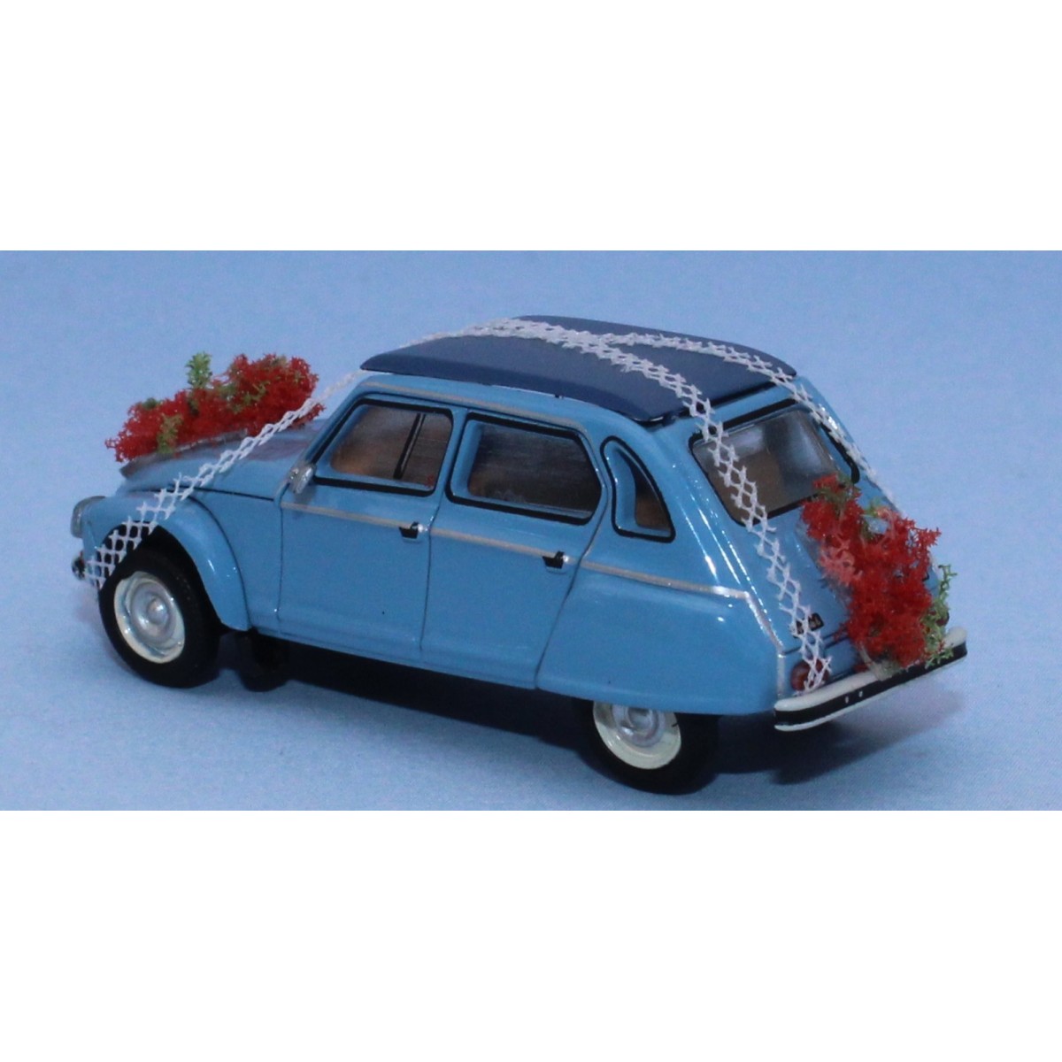 SAI 1507 Citroën Dyane 6 1968, crystal blue, closed "wedding car" -...
