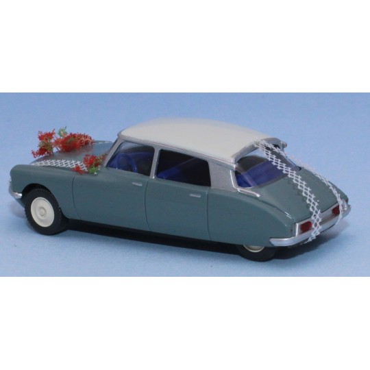 Sai_1506-SAI 1506 Citroën ID 19 1957, bleu Alpin & blanc "voiture des mariés"