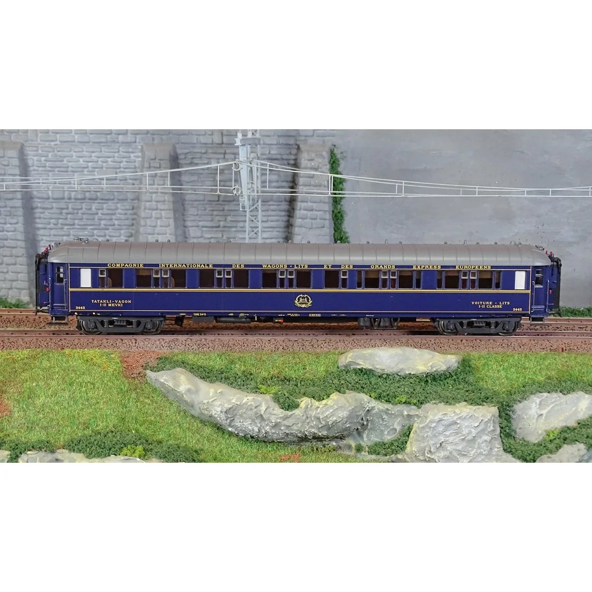 LS Models 49148 WL S1 coach, blue, 1956 livery, CIWL, illuminated -...