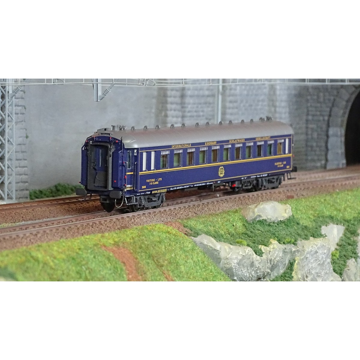 LS Models 49161 WL Y coach, blue, original livery, CIWL, illuminate...