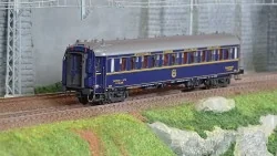 LS Models 49219 WL Z coach, blue, 1935 livery, CIWL, illuminated
