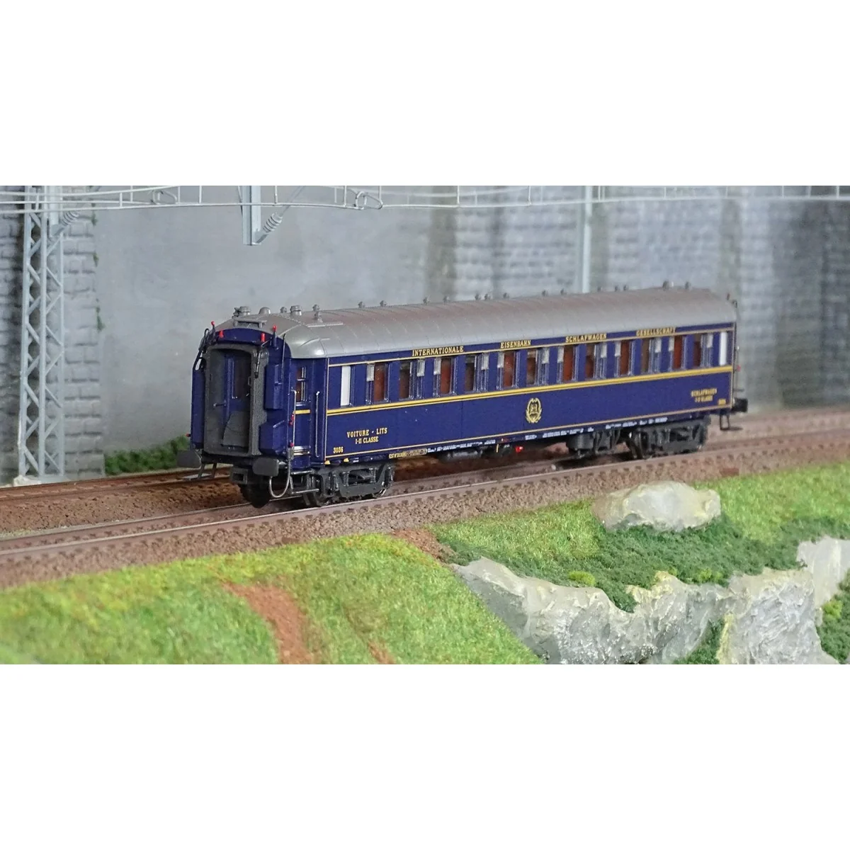 LS Models 49219 WL Z coach, blue, 1935 livery, CIWL, illuminated - ...