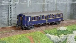 LS Models 49321 WL STU coach, blue, 1968 livery, CIWL, illuminated