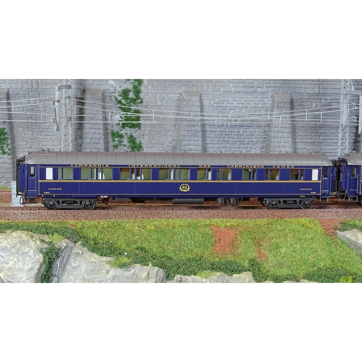 LS Models 49320 Set of 3 WL S coaches, blue, 1968 livery, CIWL, ill... LS Models 49320 Set of 3 WL S coaches, blue, 1968 livery, CIWL, ill...