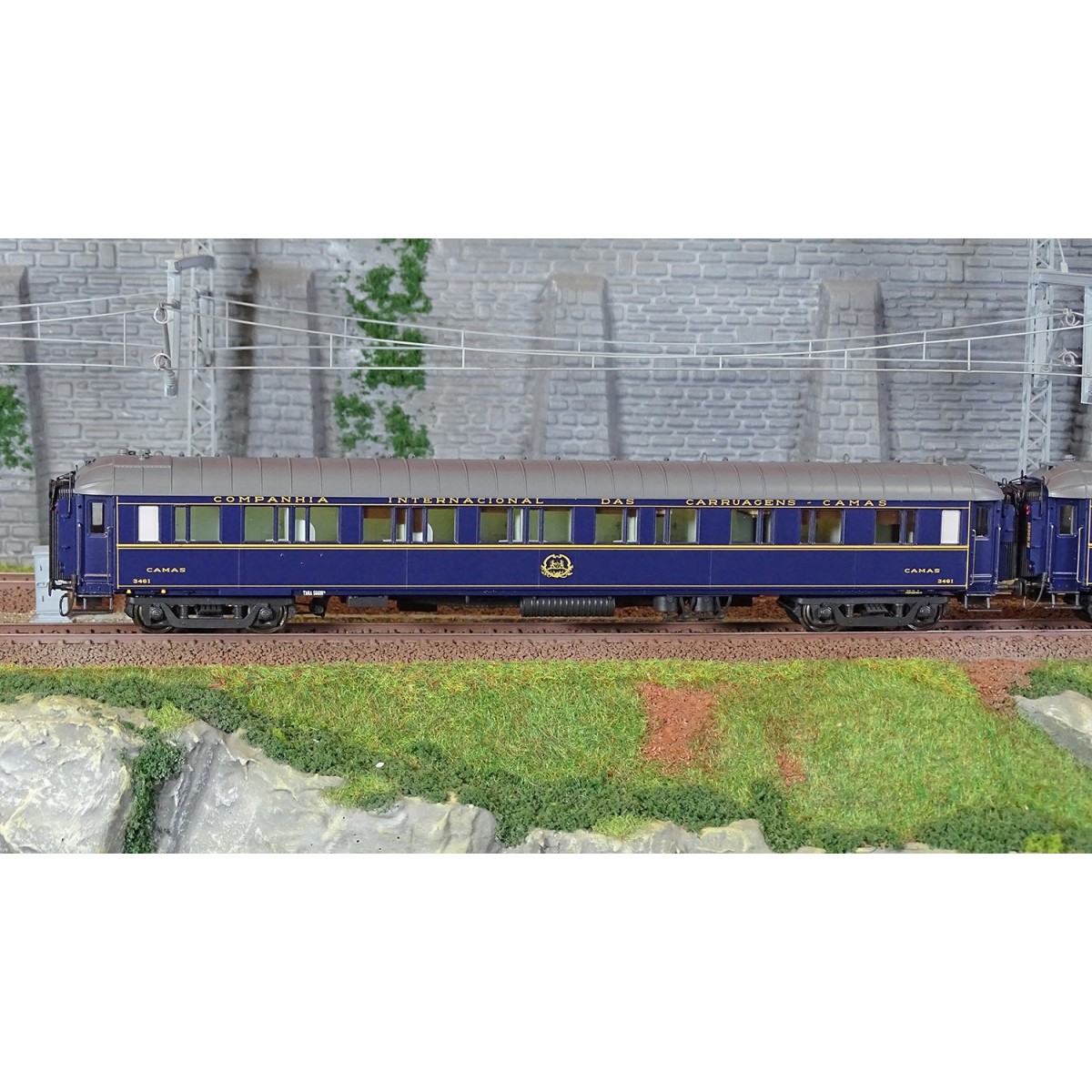 LS Models 49320 Set of 3 WL S coaches, blue, 1968 livery, CIWL, ill...