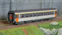 LS Models 40380 VSE A9u Passenger Car, Corail, framed logo
