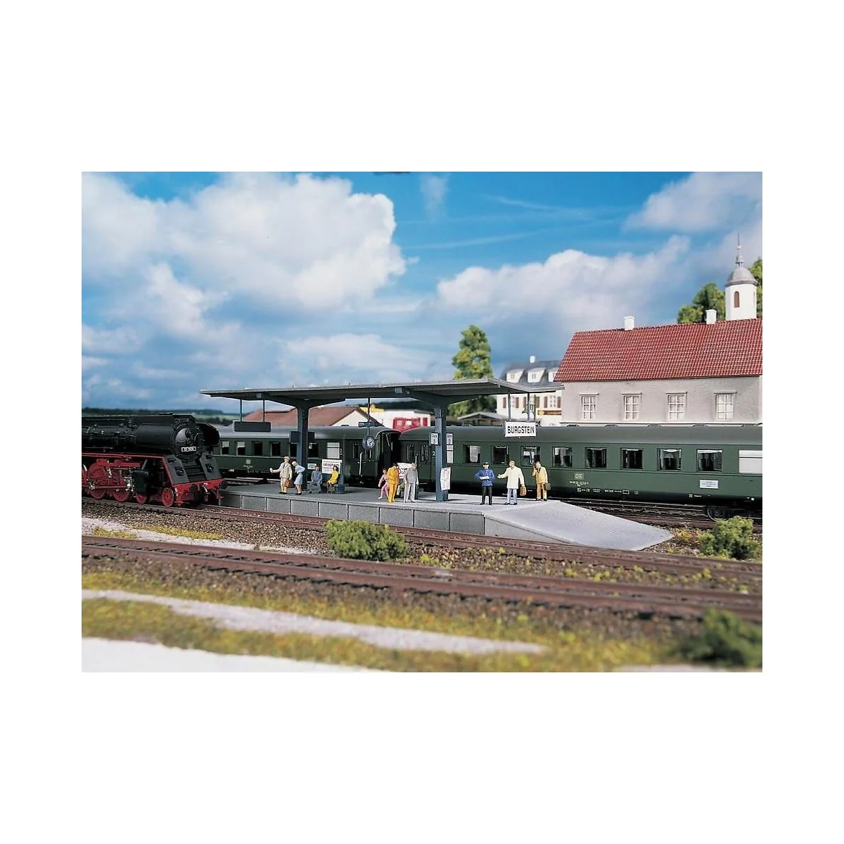 Piko 61821 Model, Burgstein station platform - Piko_61821
