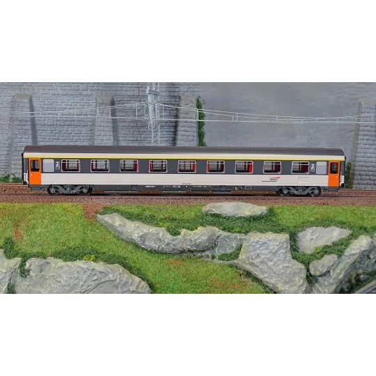 Lsm_40387-LS Models 40387 Voiture voyageurs VSE B9u, Corail, logo casquette