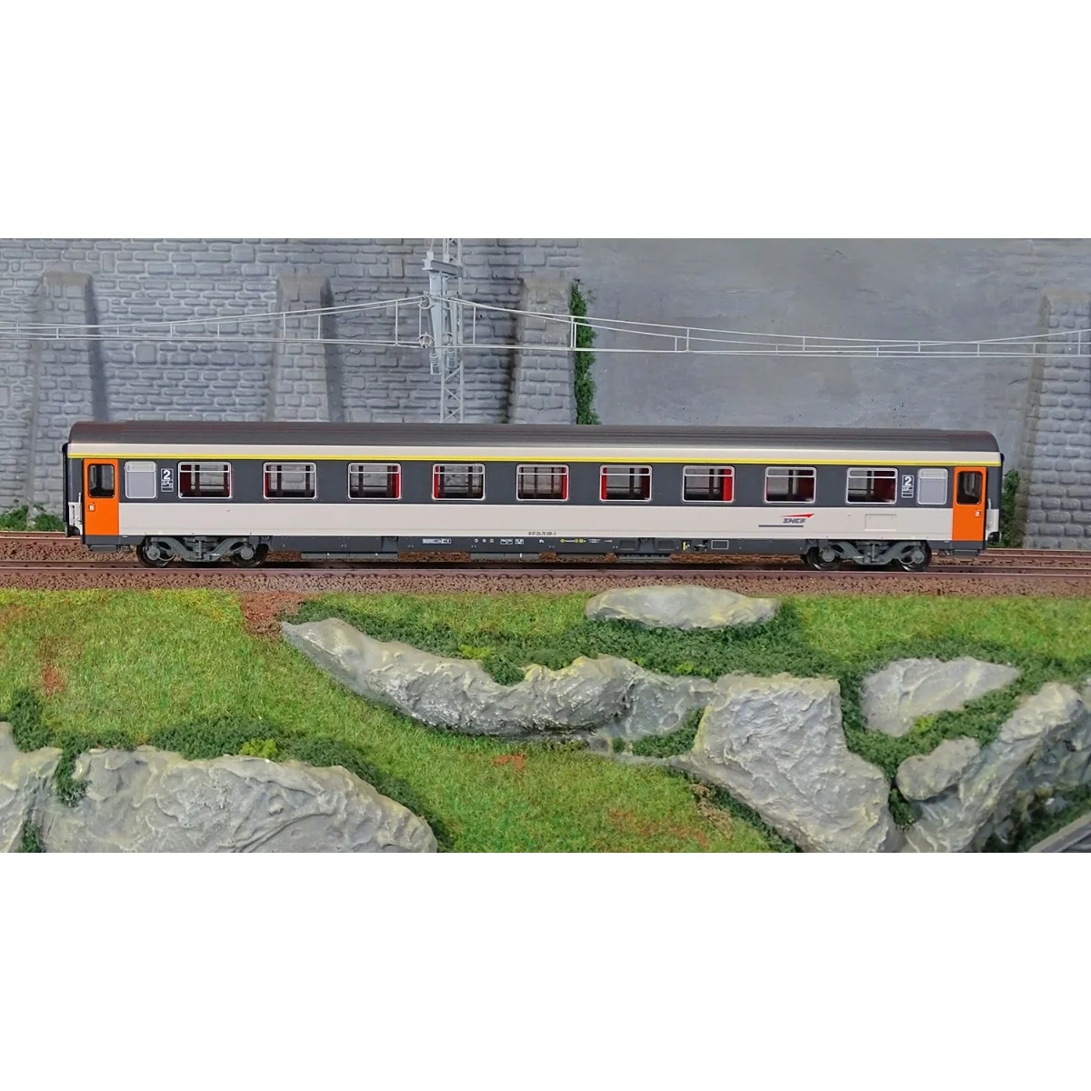 LS Models 40387 VSE B9u Passenger Car, Corail, Cap Logo - Lsm_40387